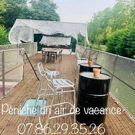 Båthotell Dans Peniche Un Air De